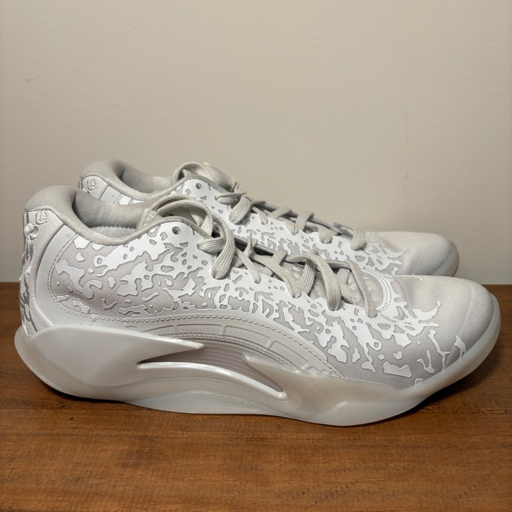 Nike Jordan Gen Zion 3 Men's Basketball Shoes DR0675-103 White Size 9.5 - Picture 1 of 7
